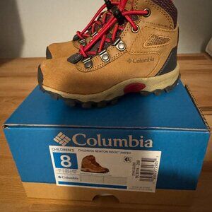 Toddler hiking boots - NEW never worn